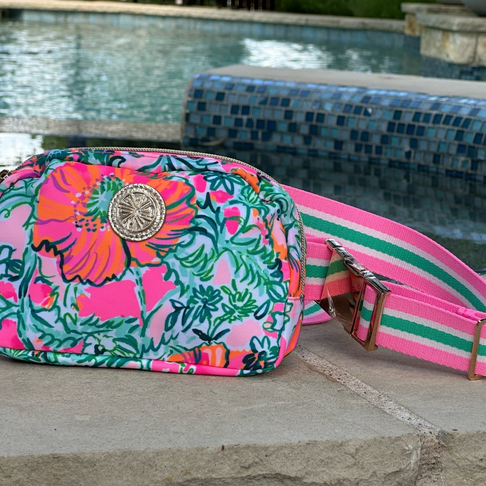 Lilly Pulitzer Pink and Green Floral belt bag - Picture 8 of 13